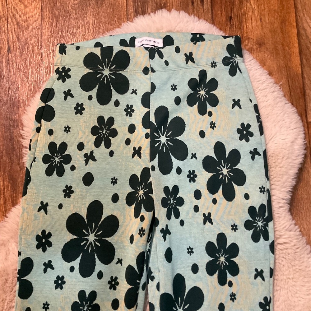 Urban Outfitters Pants Size Medium Retro Flare Bryan Flower Power Soft Green - Picture 2 of 10